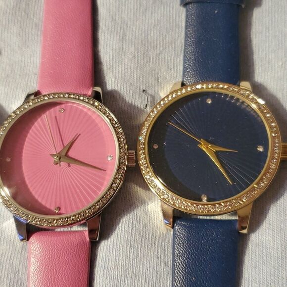 4 Manhattan by Croton Sunray Dial with Crystal Bezel Watches Pink Blue Black - Picture 4 of 7